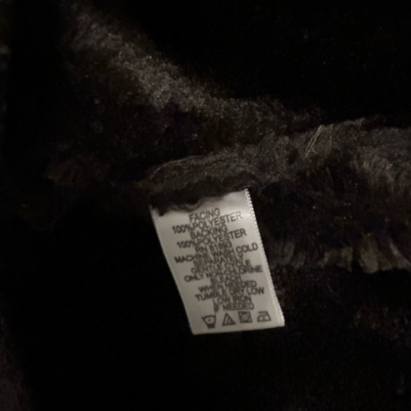 D & Co Faux Suede Fur Vest - Picture 6 of 6